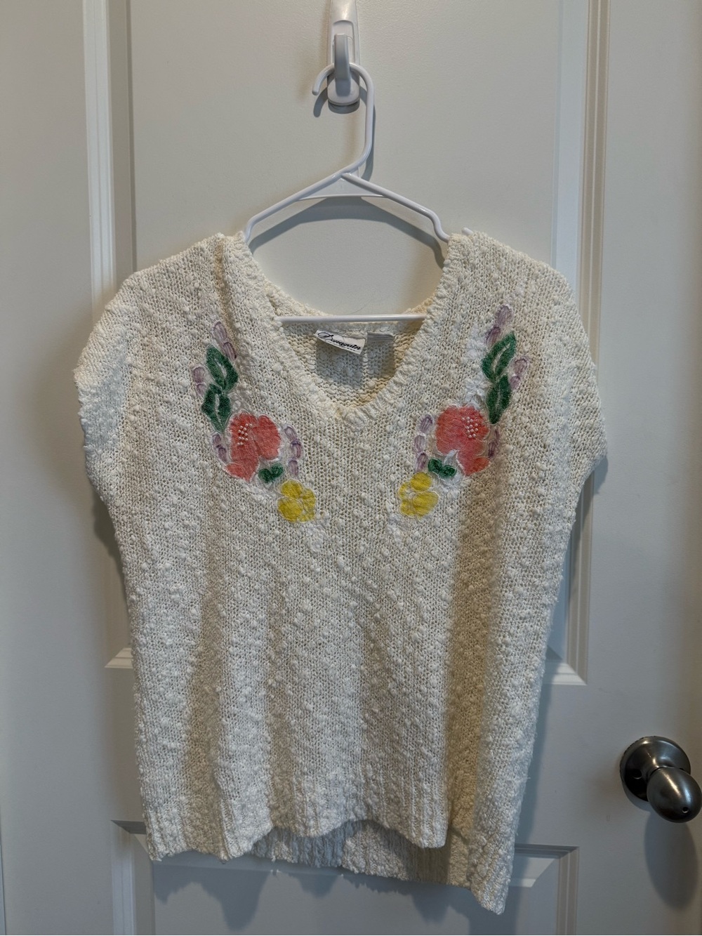 Vintage Domani Floral Popcorn Knit Sweater Vest / Top size medium